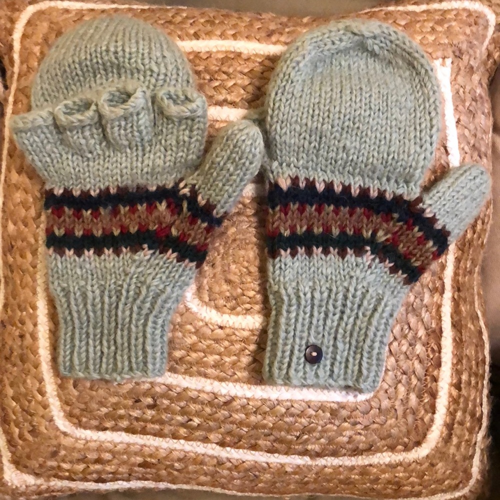 Convertible fingerless mittens